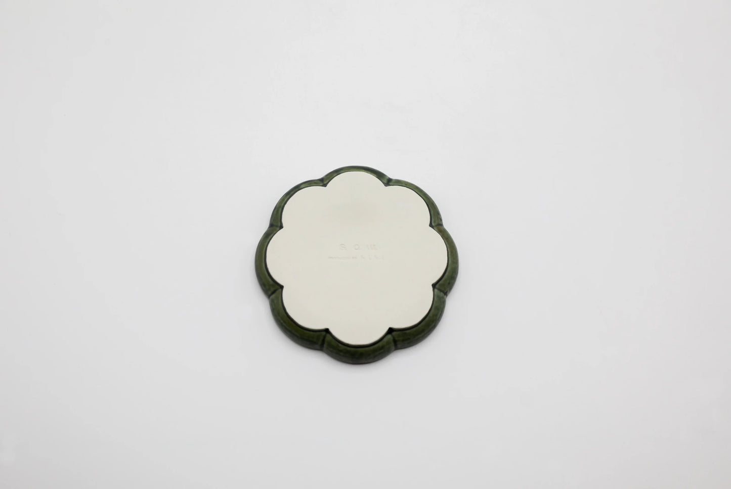 Hibi Seto Tray Flower Oribe green