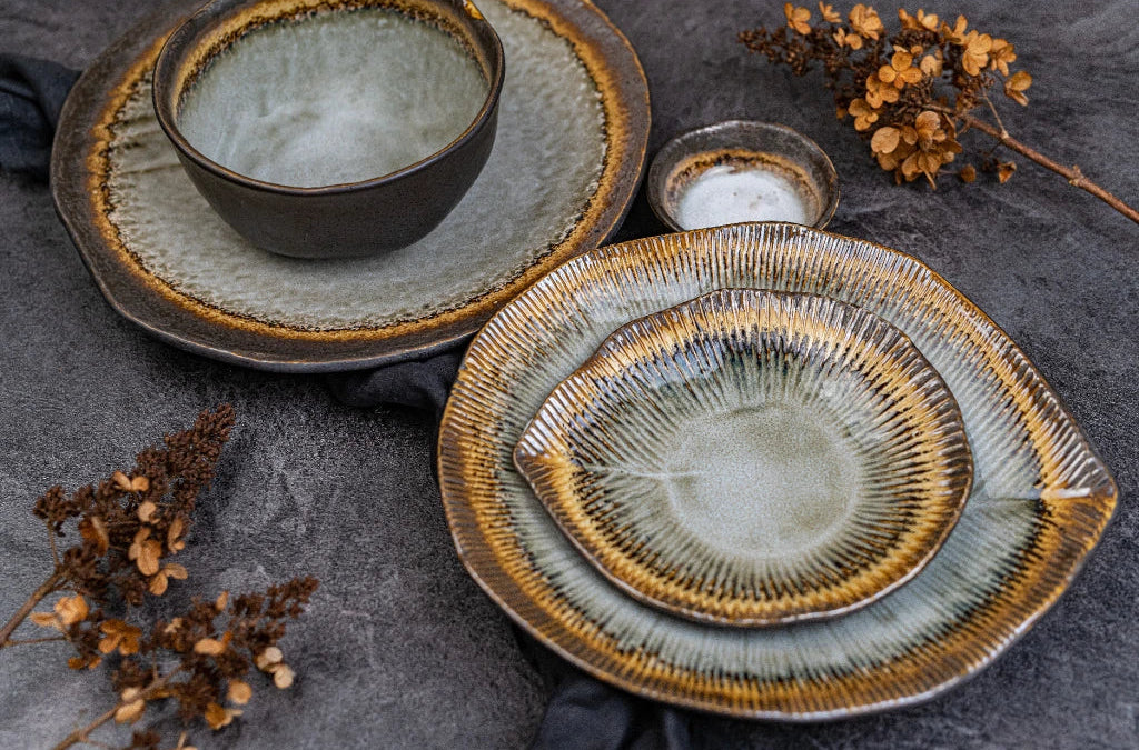 Akane Grey ridge plate 15cm