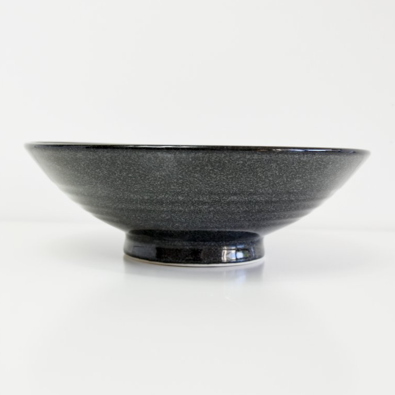 Side of Gunmetal Swirl Ramen Bowl 25cm