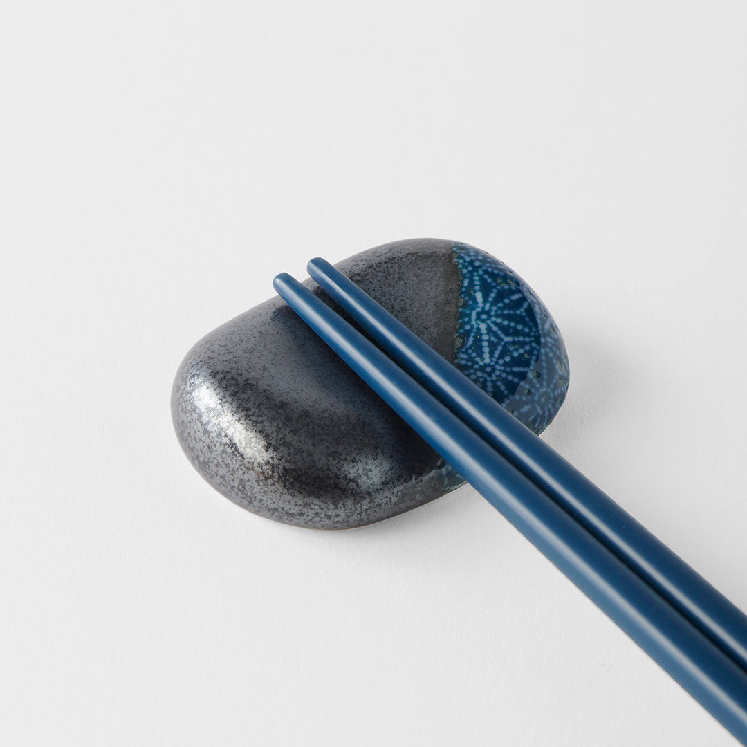 Pebble Chopstick Rest Black with Blue Section 4.5cm