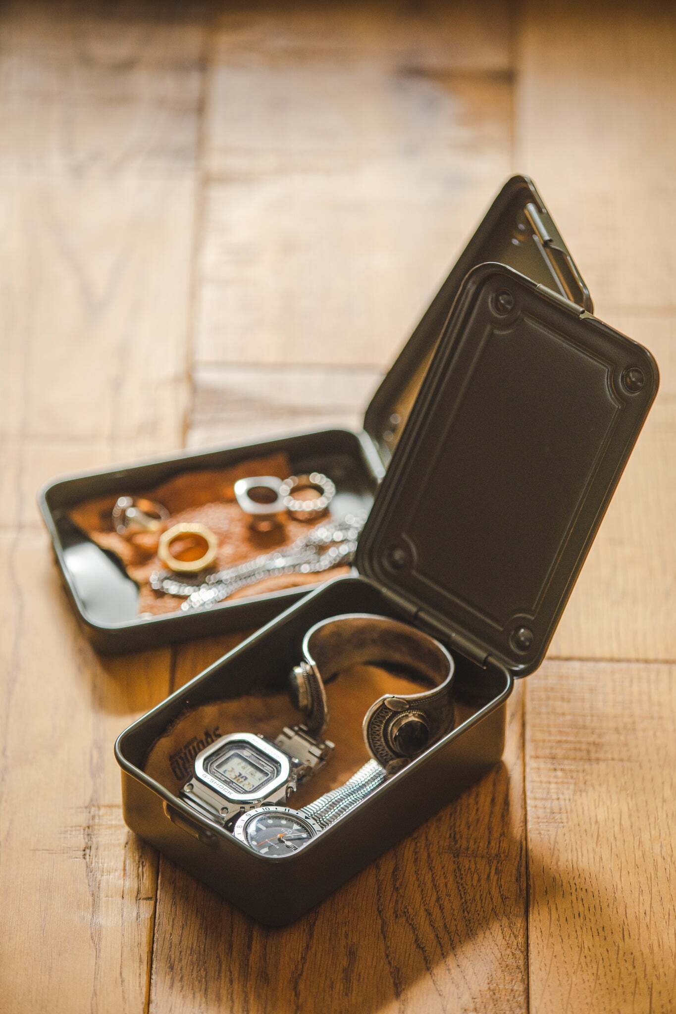 Toyo Steel Trunk Shape Toolbox T-150 Moss Green