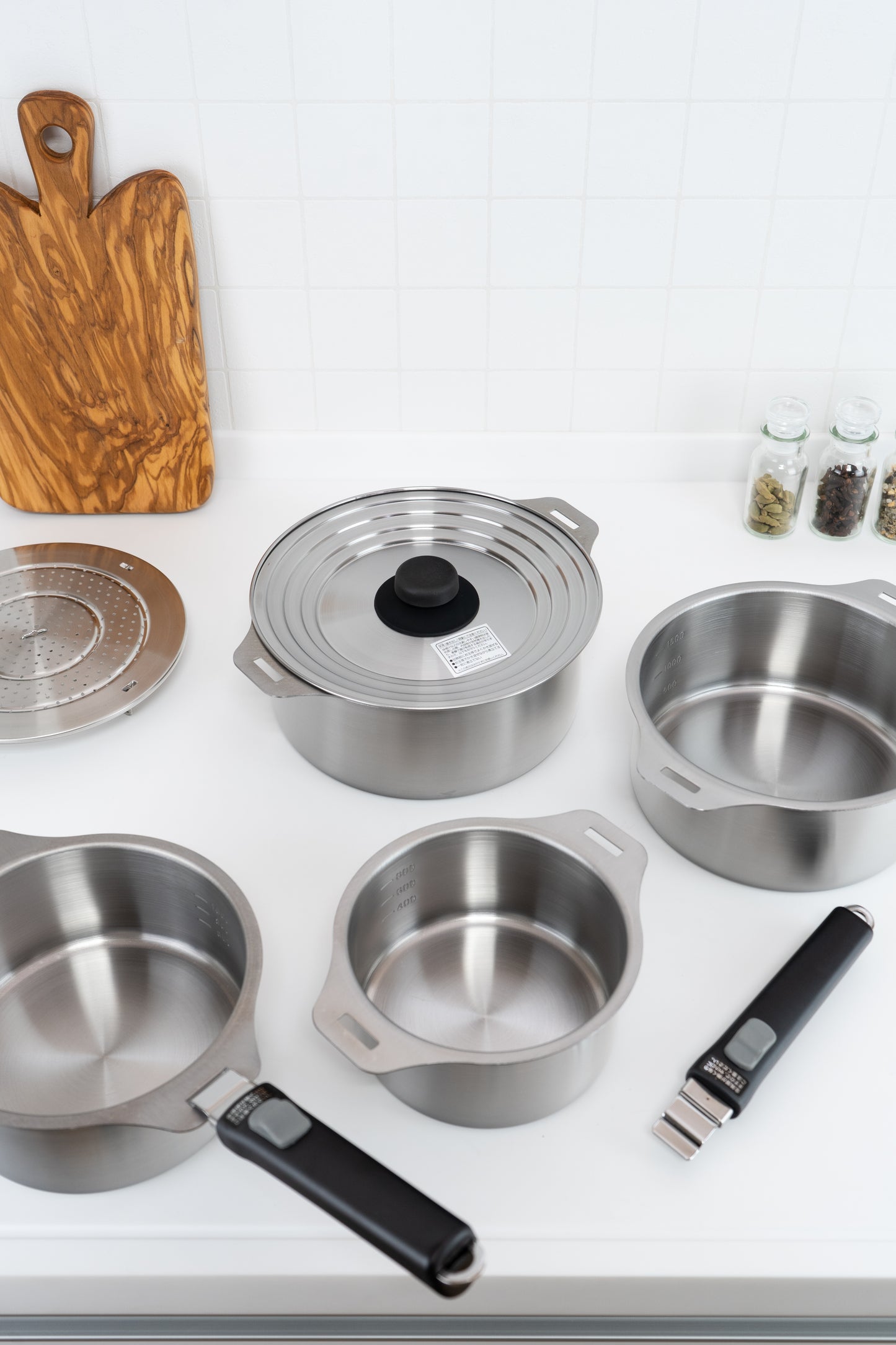 Enzo Stainless Steel Detachable Handle Cookware Set with Steaming Rack & Basket