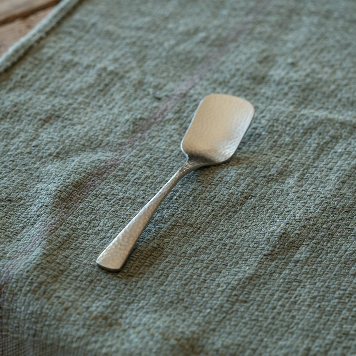 Nagomi Hammered Finish Ice Cream Spoon 13cm