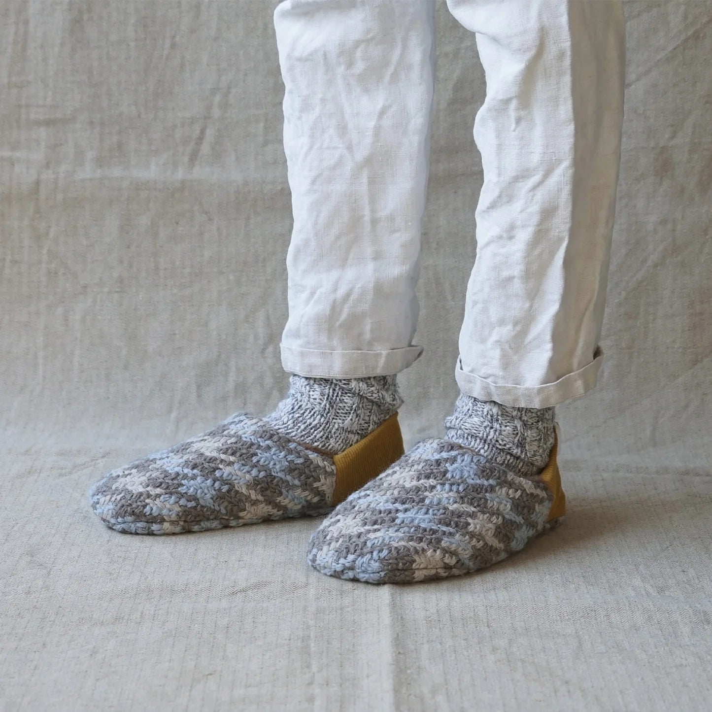 Merippa Hound Check x Boa Pile Brown Japanese Slippers