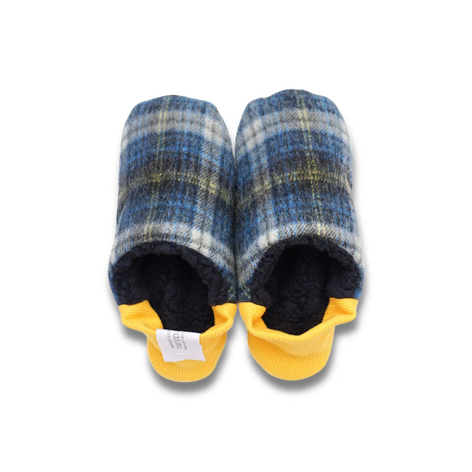 Merippa Shaggy Tartan x Quilted Boa Blue Japanese Slippers