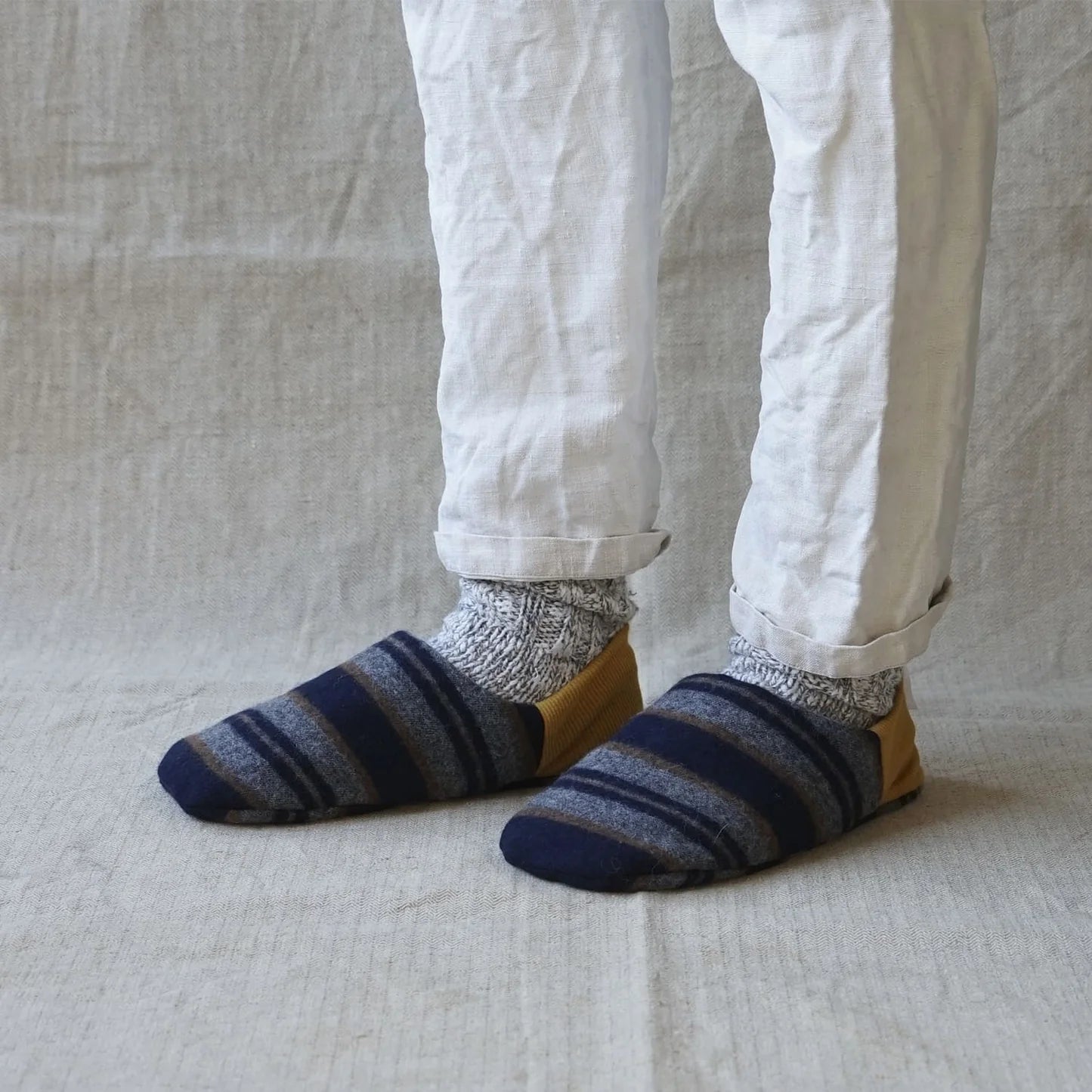 Merippa Cotton Wool Border x Dark Check Japanese Slippers