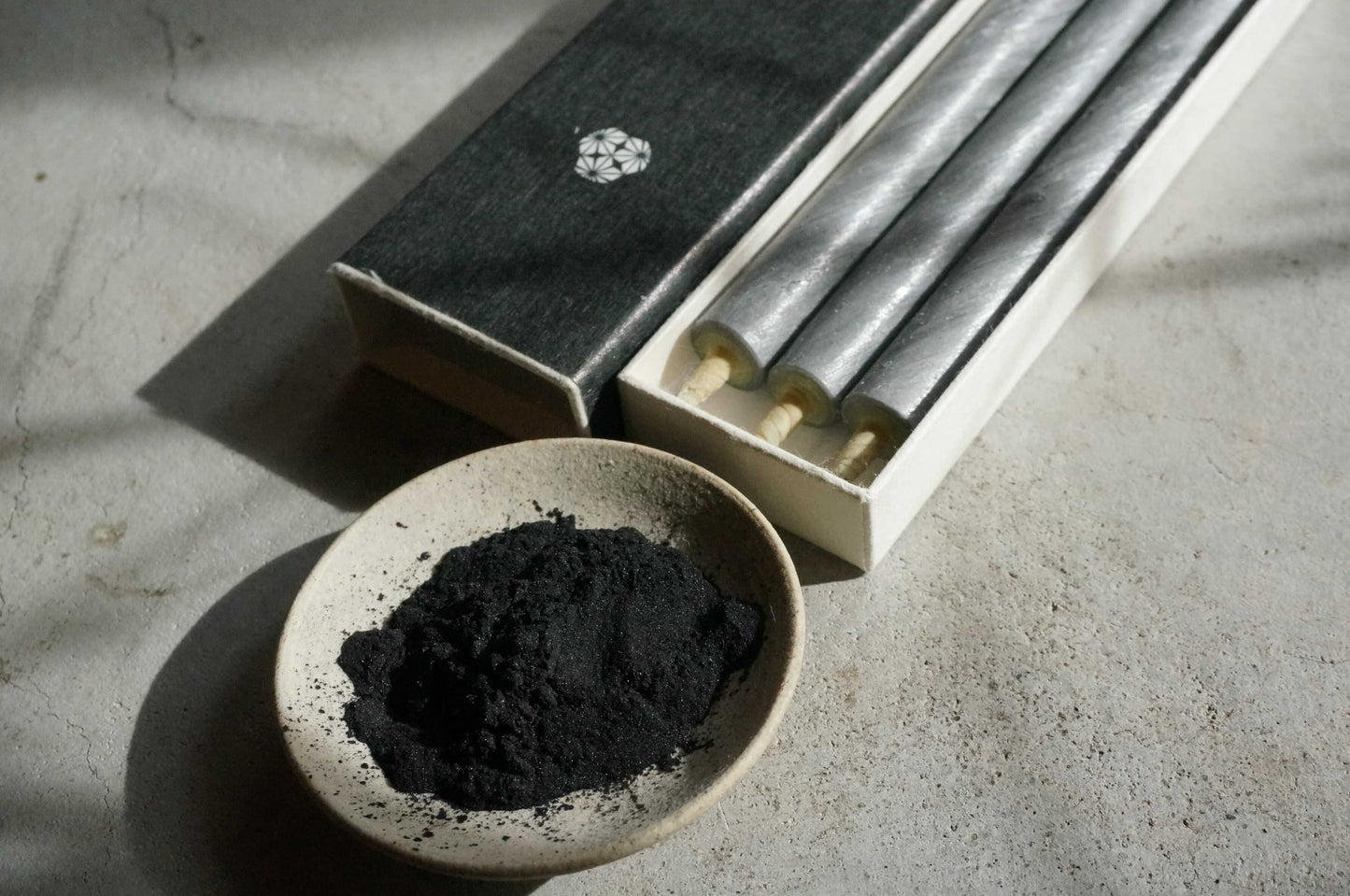 Cosmic Hemp & Charcoal "Warosoku" Candle