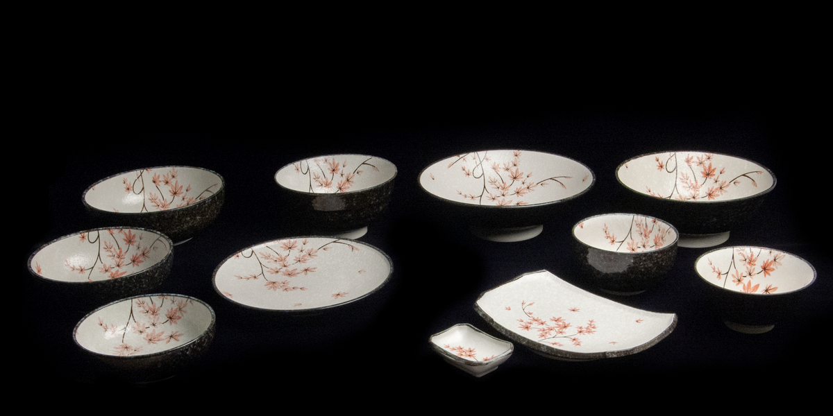 Maple Leaf Dinner Plate 25cm