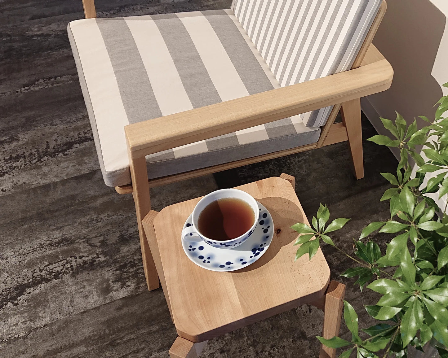 Asakura Makanai Natural Snow Beech Stool