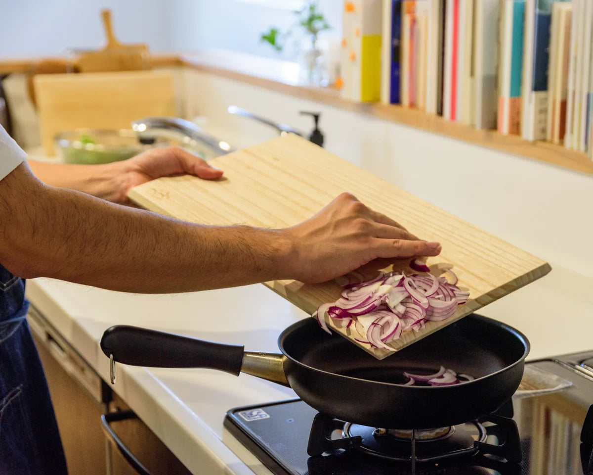 Asakura Paulownia Wood Cutting Board Set