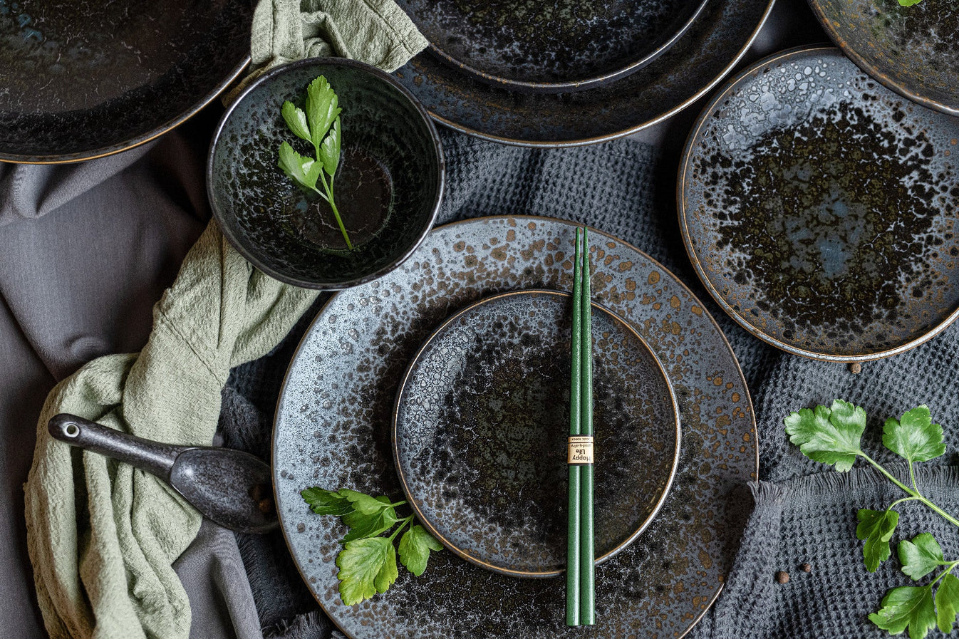 Black Pearl small deep U-shape bowl 13cm