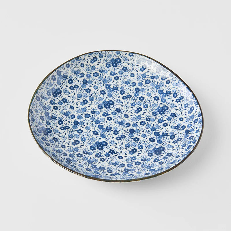 Blue Daisy uneven side plate 19cm