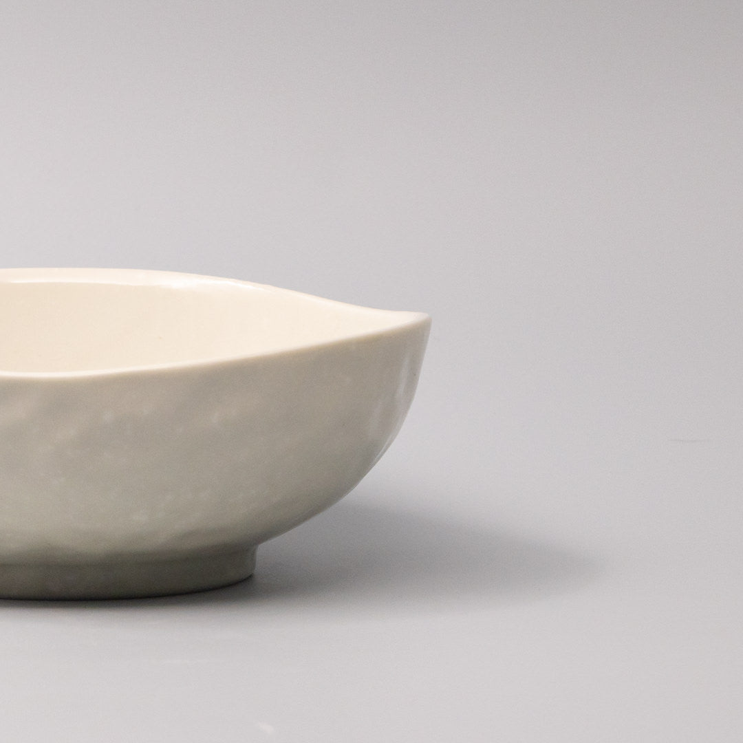 Kanso Soft White Uneven Tapas Bowl 11cm