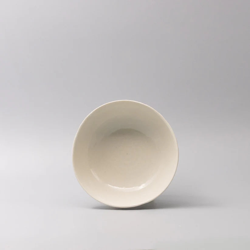 Kanso Soft White Uneven Bowl 17cm