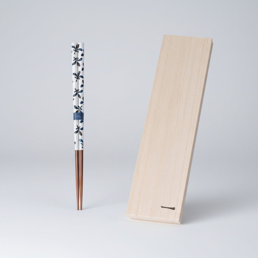 Kawai Kurabi Indigo Blossom Chopsticks 23cm
