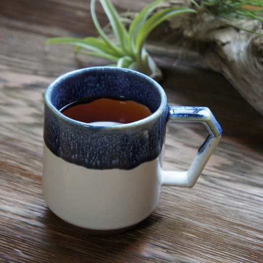 CHIPS Premium White & Navy Drop Gift Boxed Mug with Handle 380ml