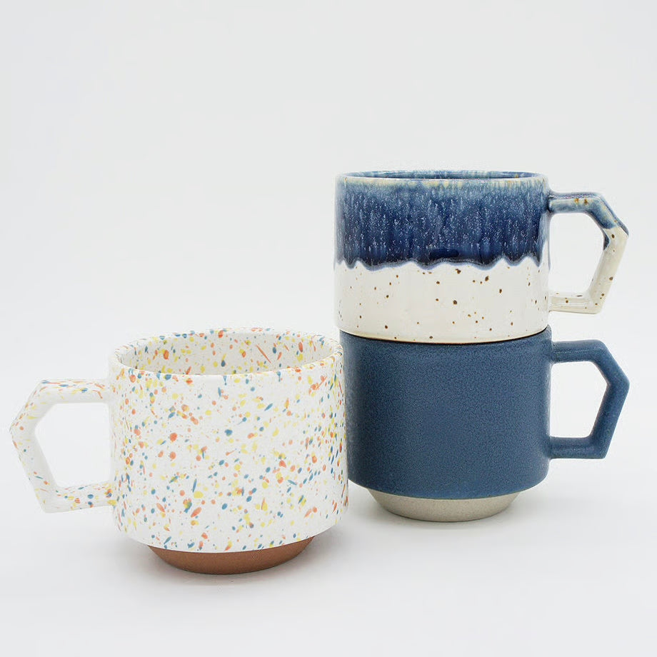CHIPS Stack Premium White & Navy Gift Boxed Mug with Handle 280ml