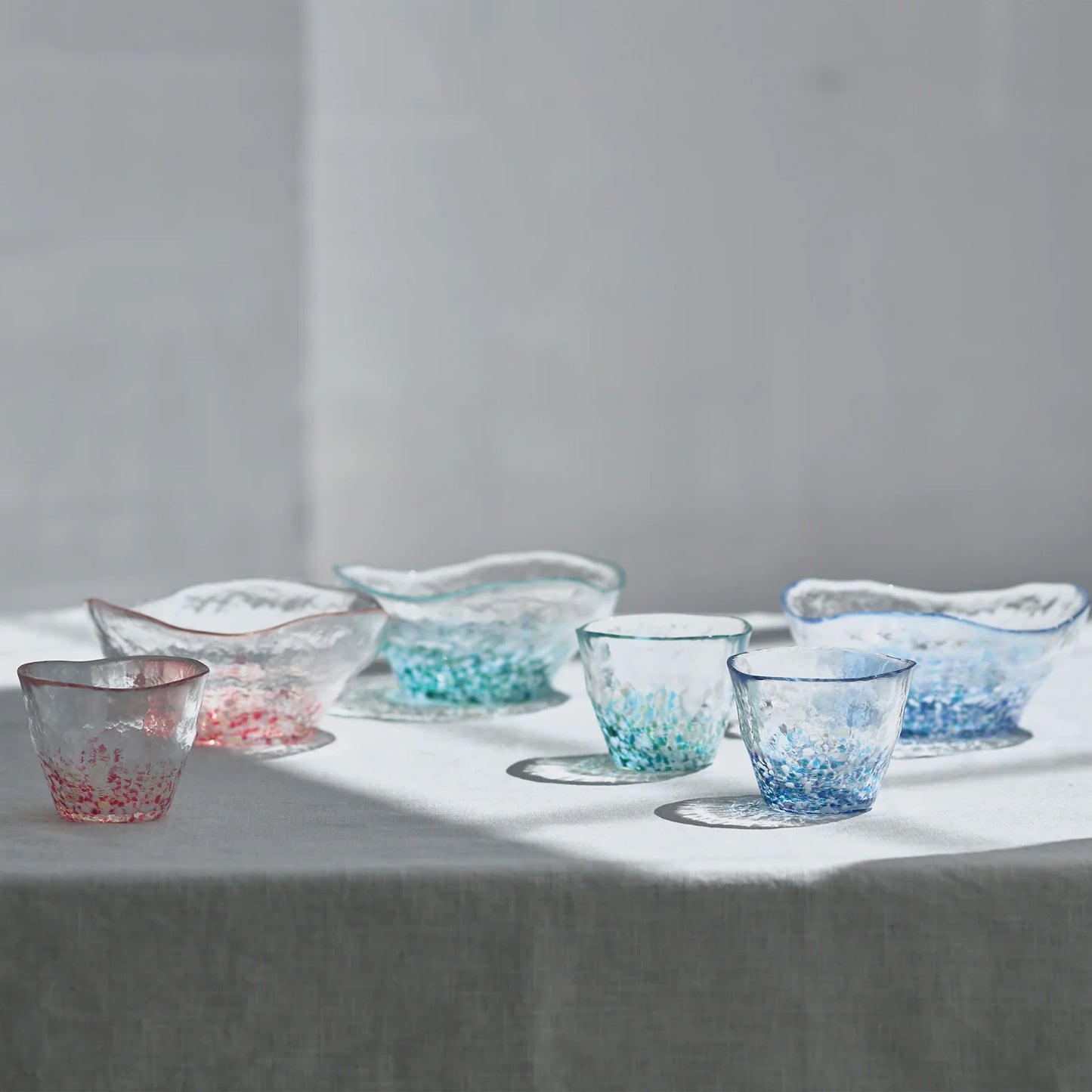 Flowers of Tsugaru Hydrangea Gift Boxed Glass Serving Bowl 16cm