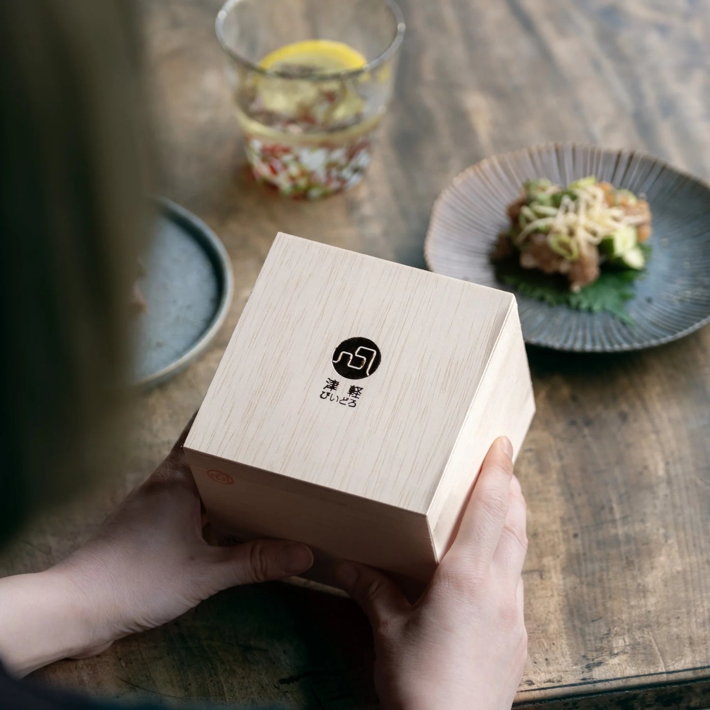 Gold Rim Rock Glass Wooden Gift Boxed - Blue & White Drops