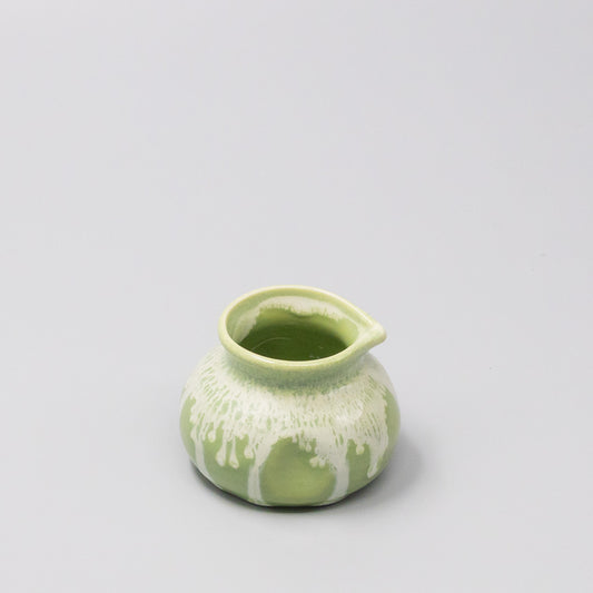 Green Gloss White Drip Pourer 6cm