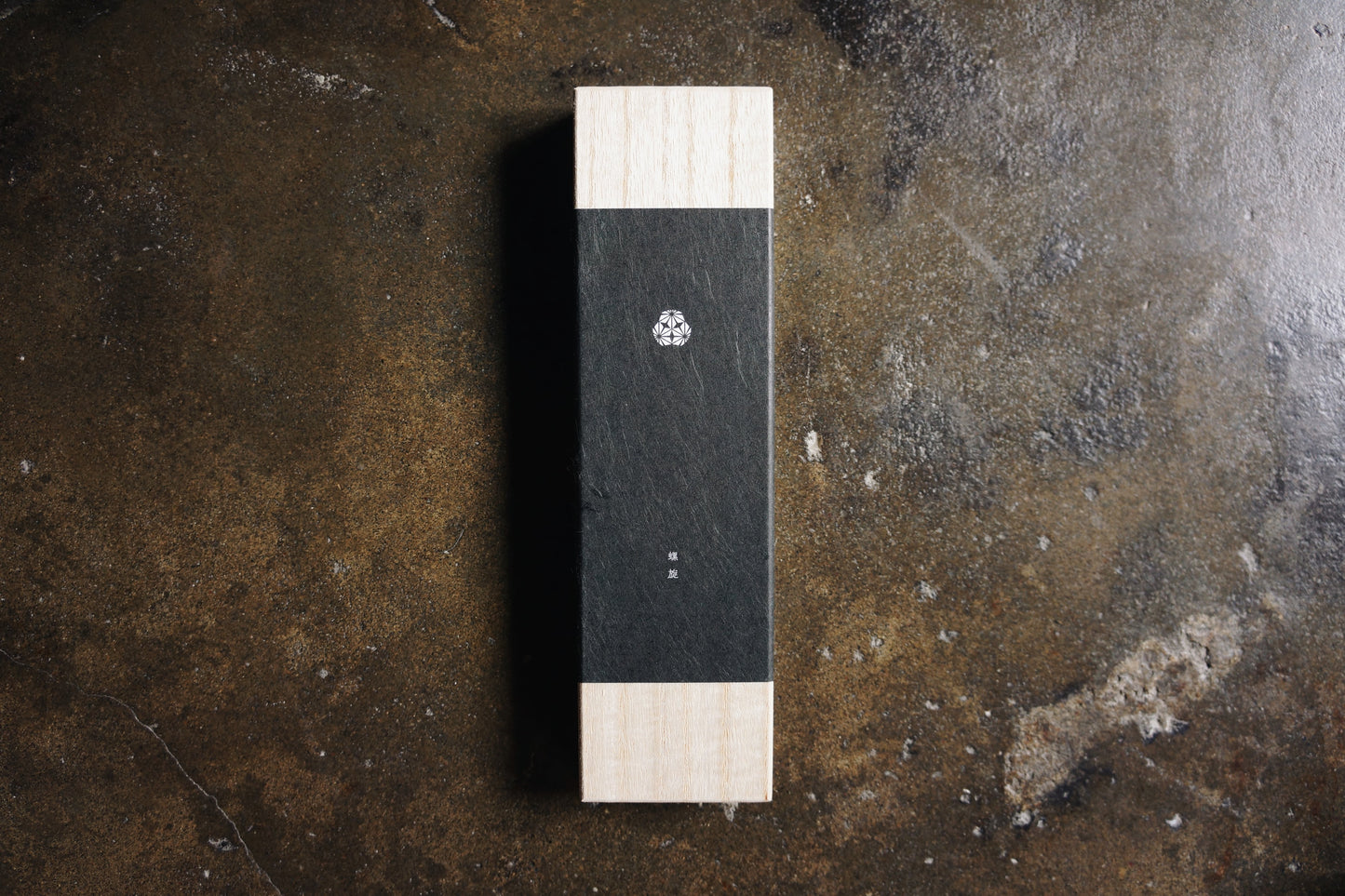 Hemp & Charcoal Spiral Warosoku Candle Box Set - Shinto Harmony