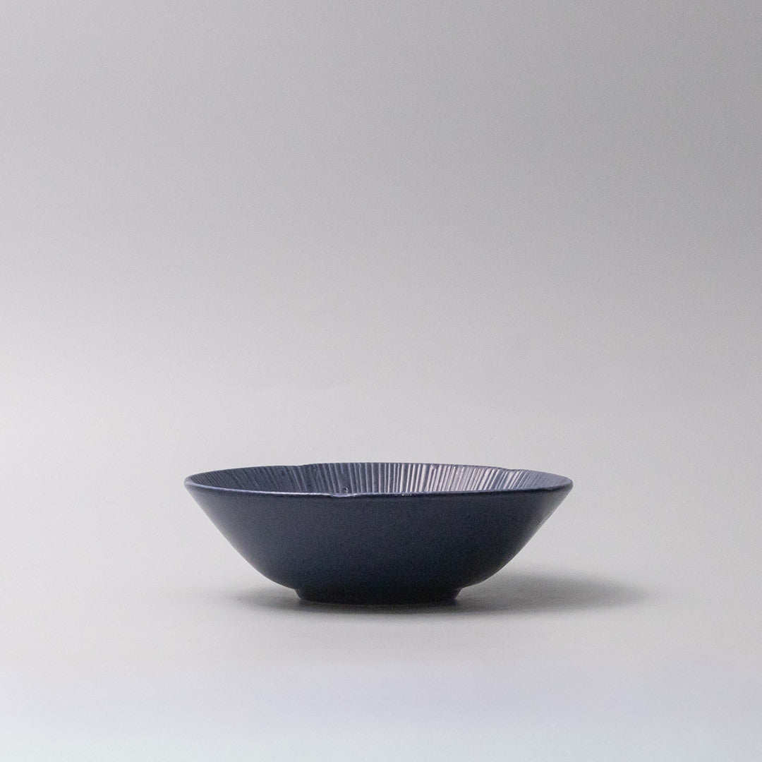 Ice Drift Sapphire Medium Bowl 17cm
