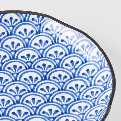 Indigo Petal Crest Ikat Dinner Plate 23cm