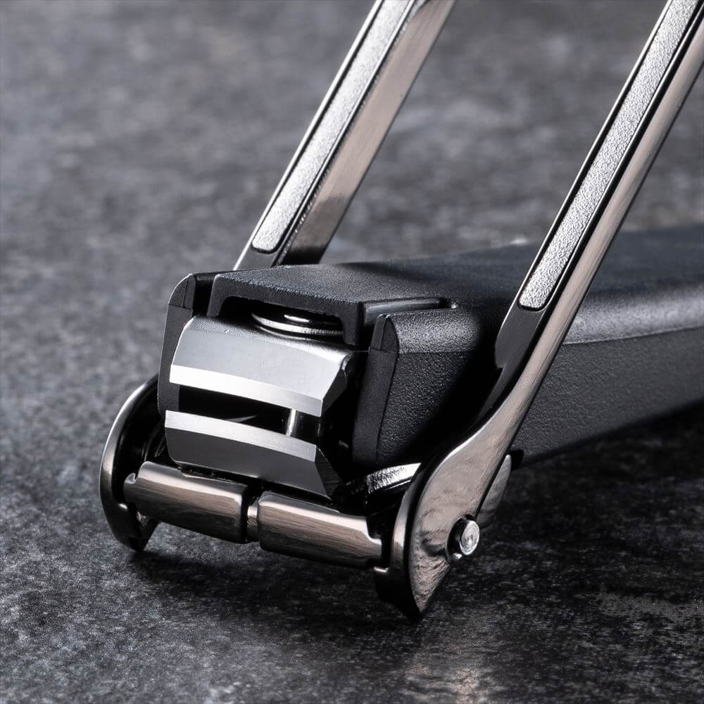 Kai Beauty AUGER Revolver Nail Clipper M