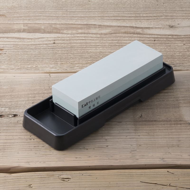 Kai Shun Combination Whetstone with reservoir 400/1000