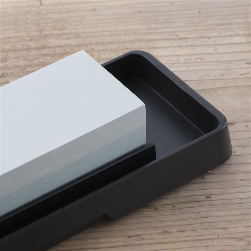 Kai Shun Combination Whetstone with reservoir 400/1000