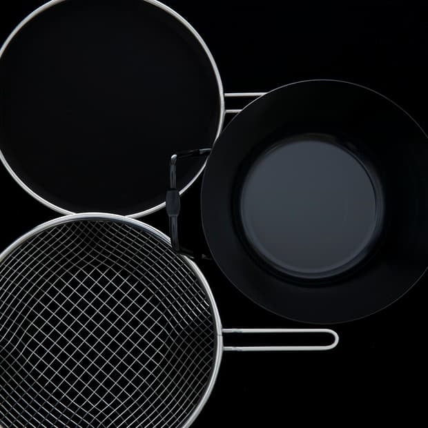 La Base Japanese Iron Tempura Frying Pot Set 22cm