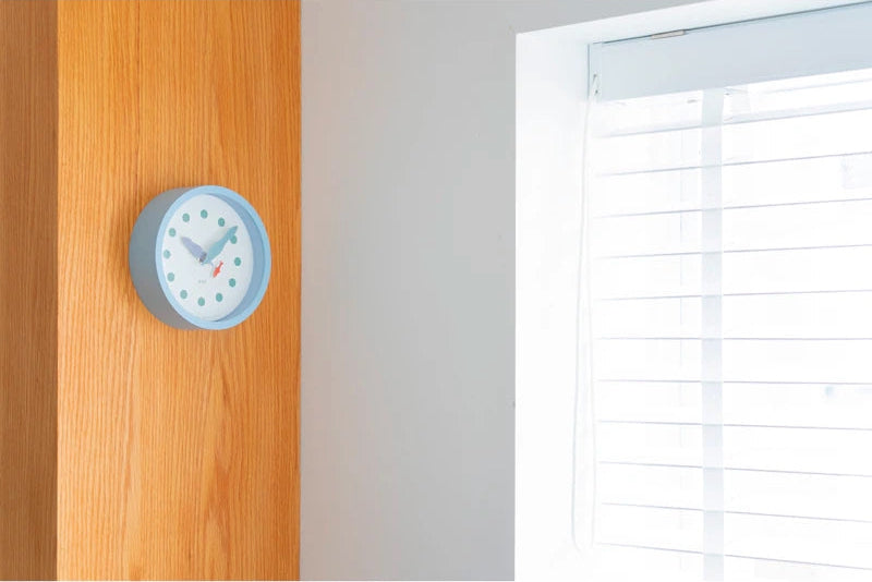 Lemnos PAL Animated Clock - Fish