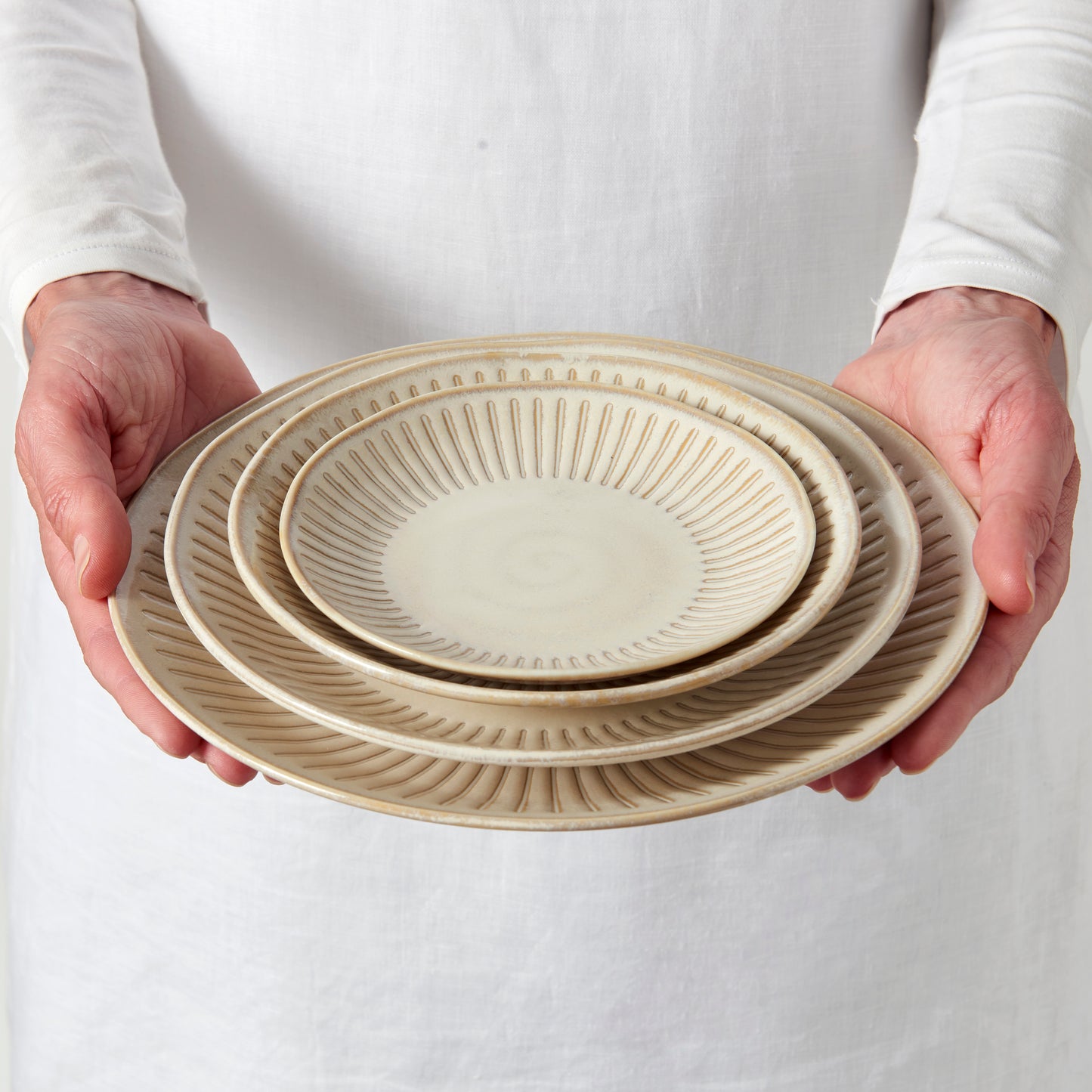 Ridged Alabaster high rim 20cm