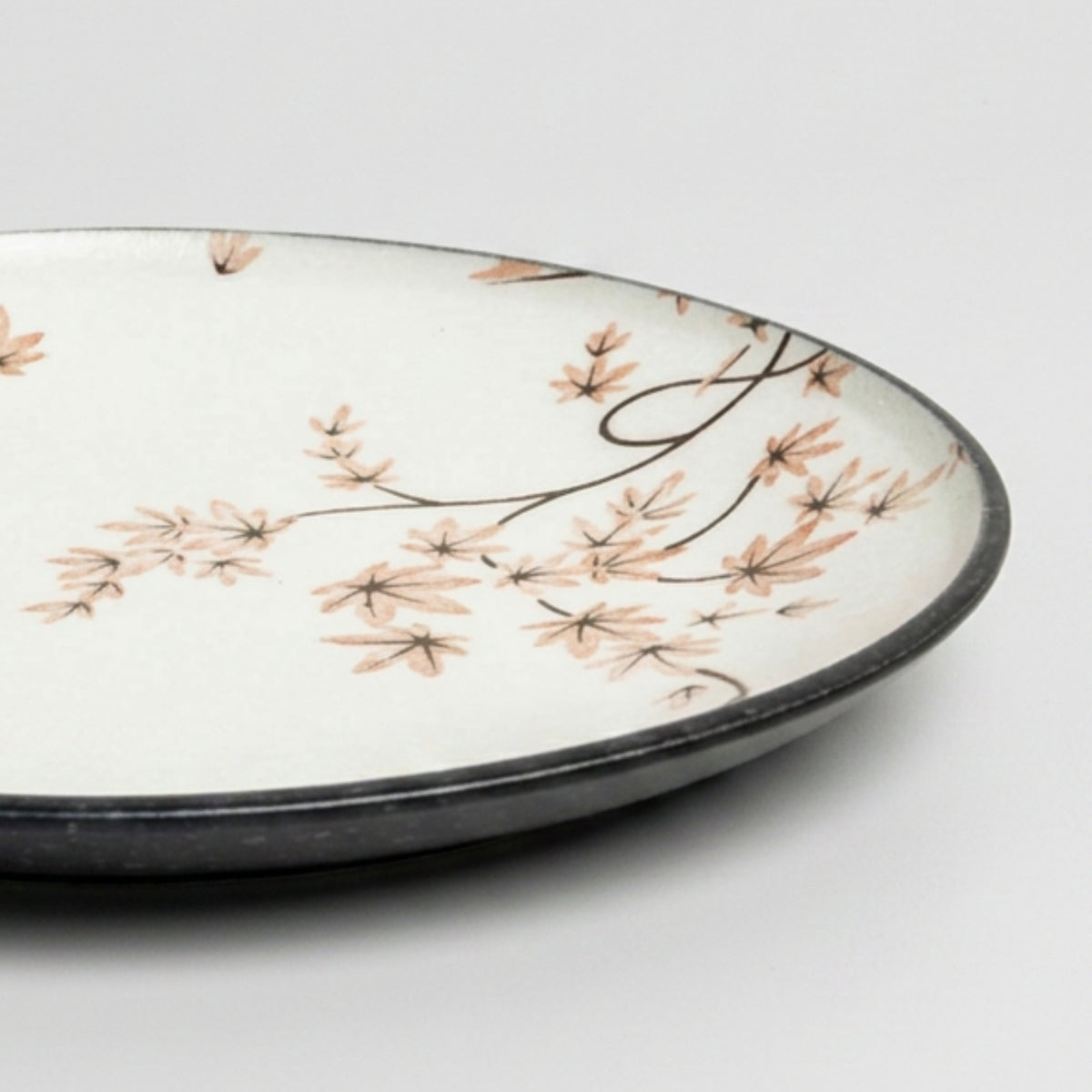 Maple Leaf Dinner Plate 25cm