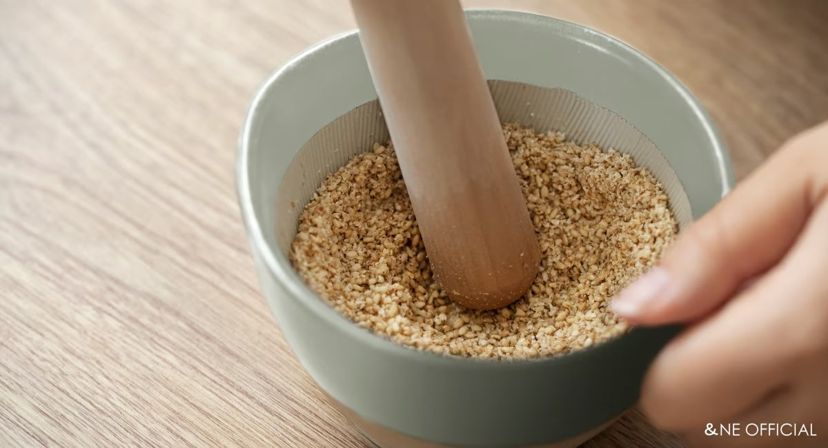 Motoshige Japanese Suribachi White Mortar & Pestle Set 11cm