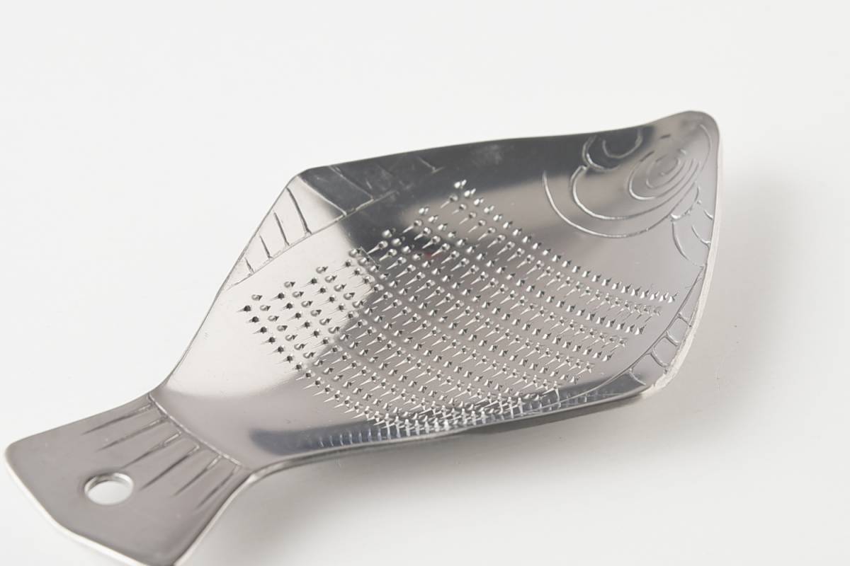 Nagomi Sea Creatures Mini Grater - Flounder