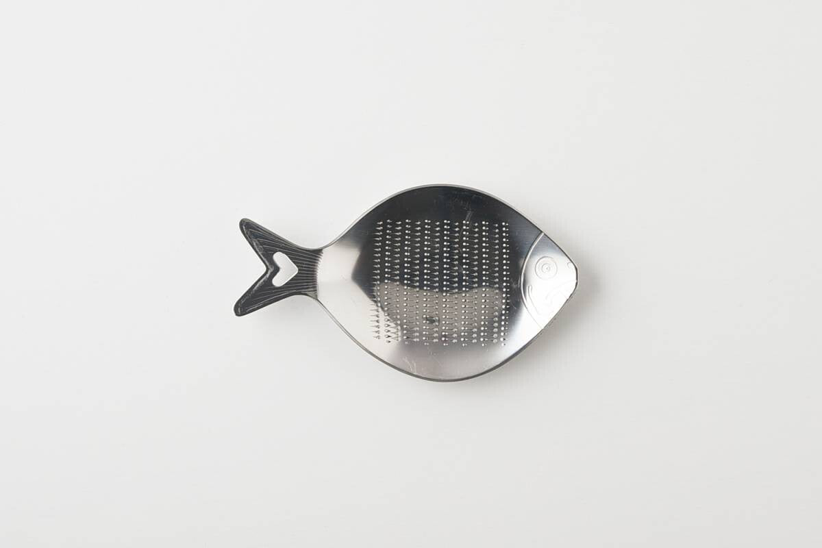 Nagomi Sea Creatures Mini Grater - Sea Bream