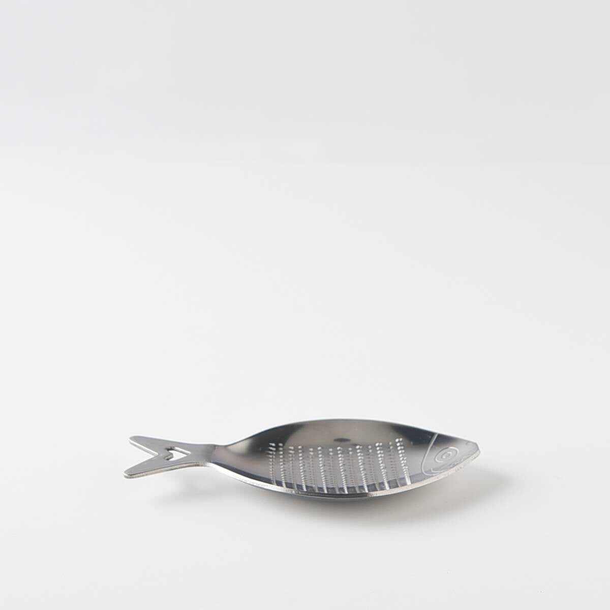 Nagomi Sea Creatures Mini Grater - Sea Bream