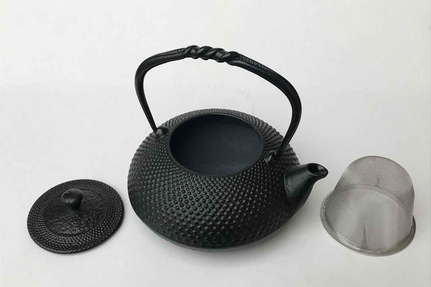 Nambu Cast Iron Arare Pattern Kettle 500ml