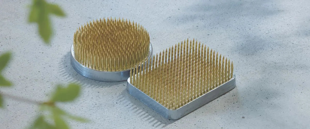 Ishizaki Hanakatsu Round Brass Ikebana Kenzan 8cm