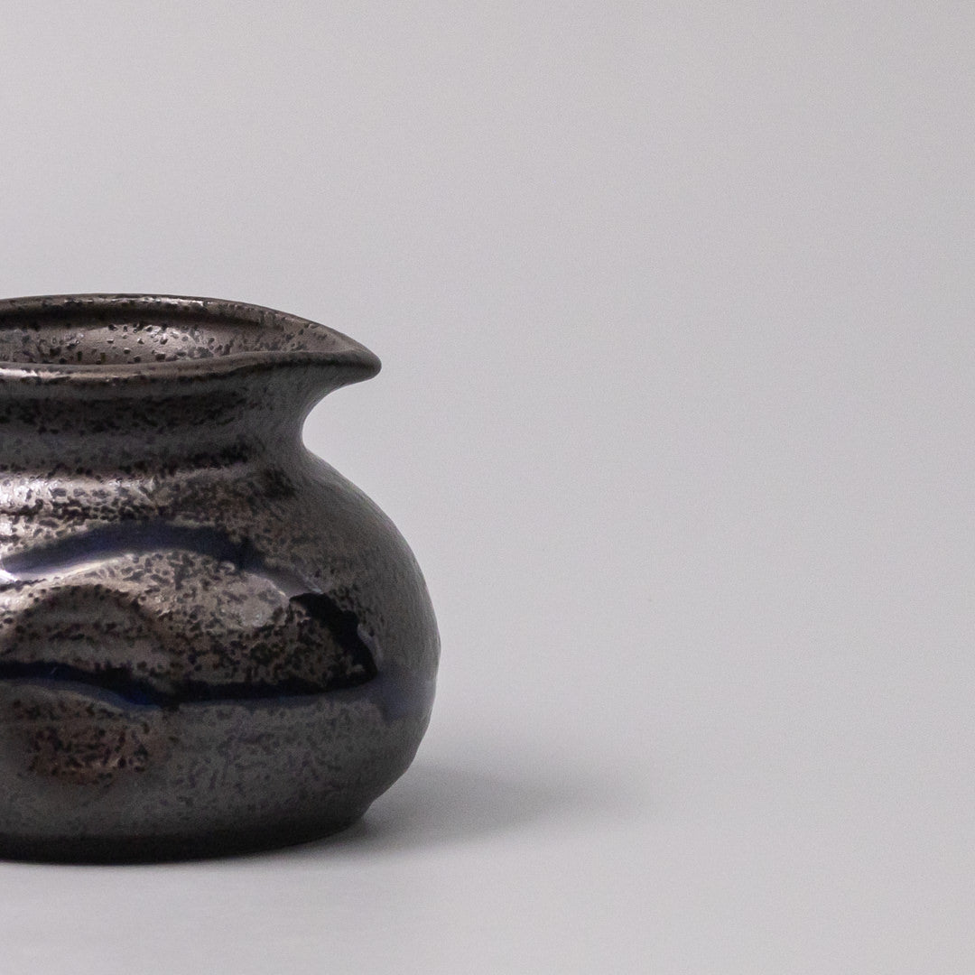 Metallic Black Blue Drip Pourer 120ml