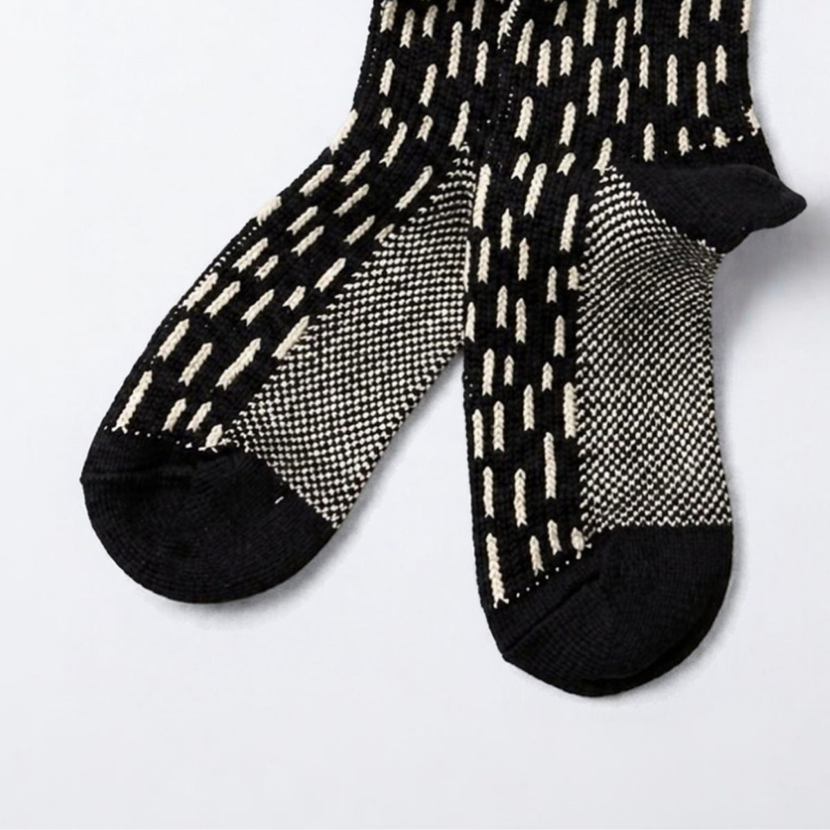 ROTOTO Raindrop Crew Socks - Black / Ivory
