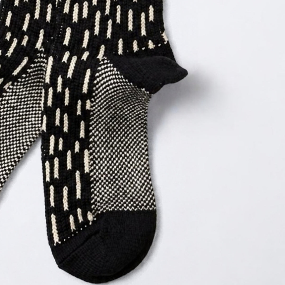 ROTOTO Raindrop Crew Socks - Black / Ivory