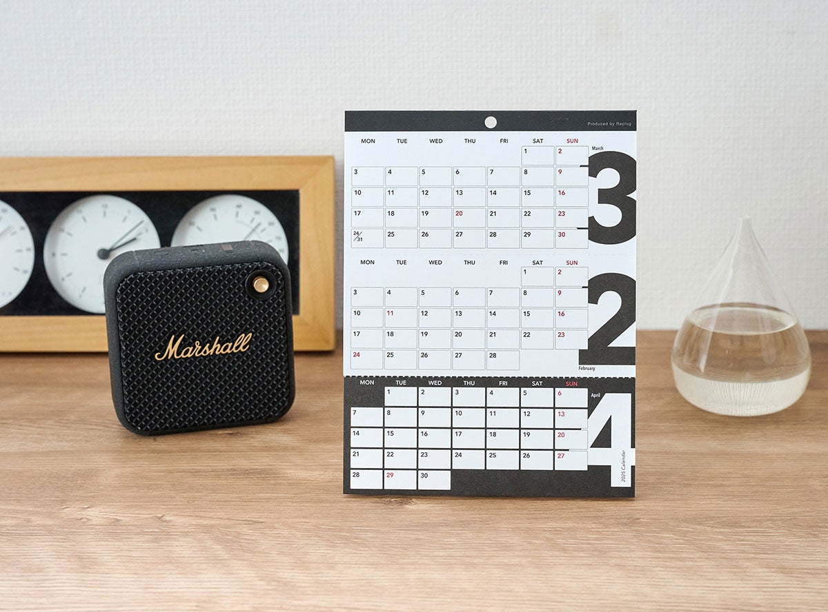 Replug 3's Three-Month Desk Calendar 2027