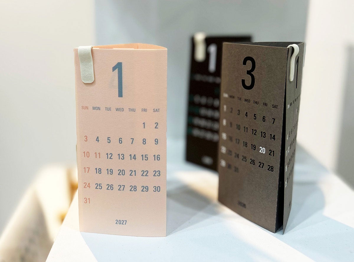Replug Triangular Three-Month Desk Calendar 2027 - Black