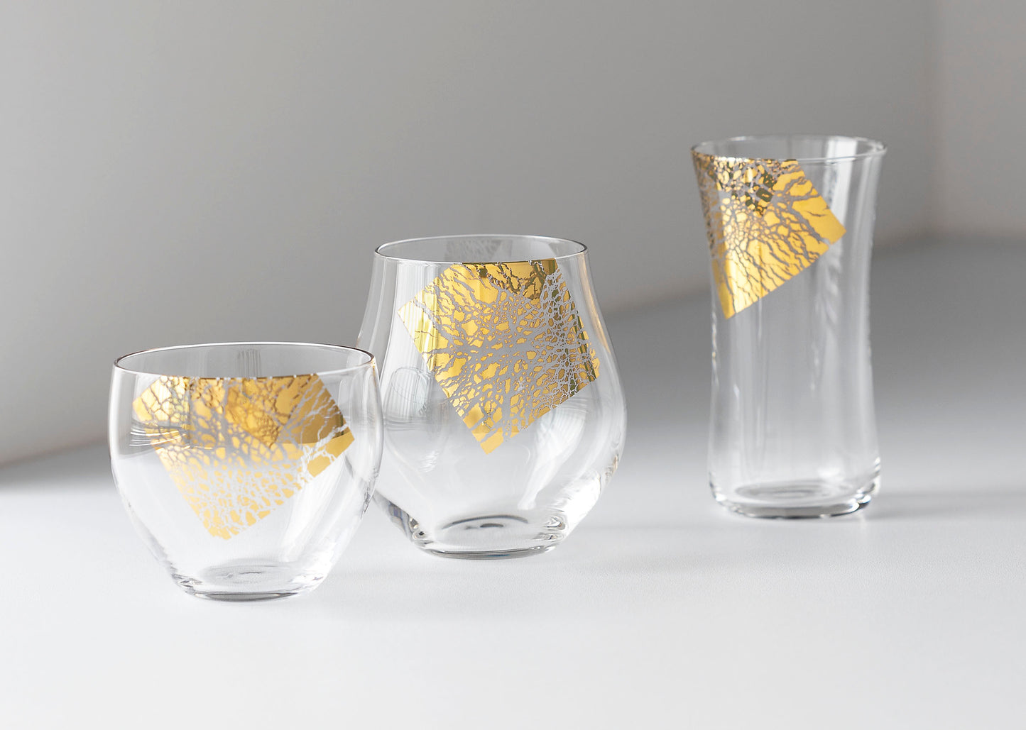 Fluid Kinrarin Gold Glass Sake Set - Carafe & 2 Cups Gift Boxed