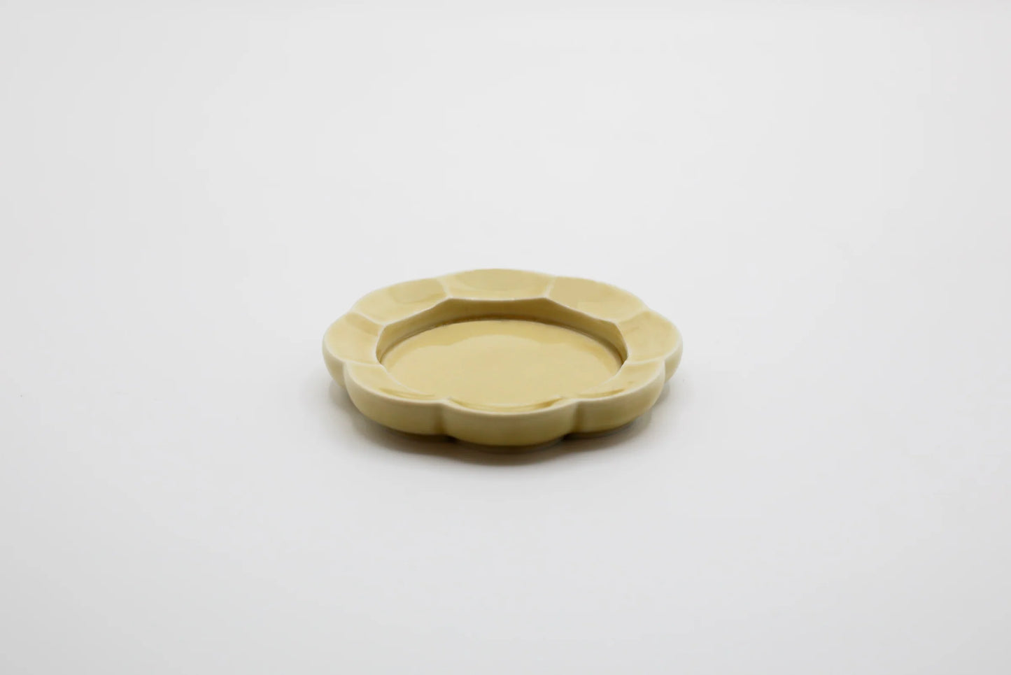 Hibi Seto Tray Flower Oribe Yellow