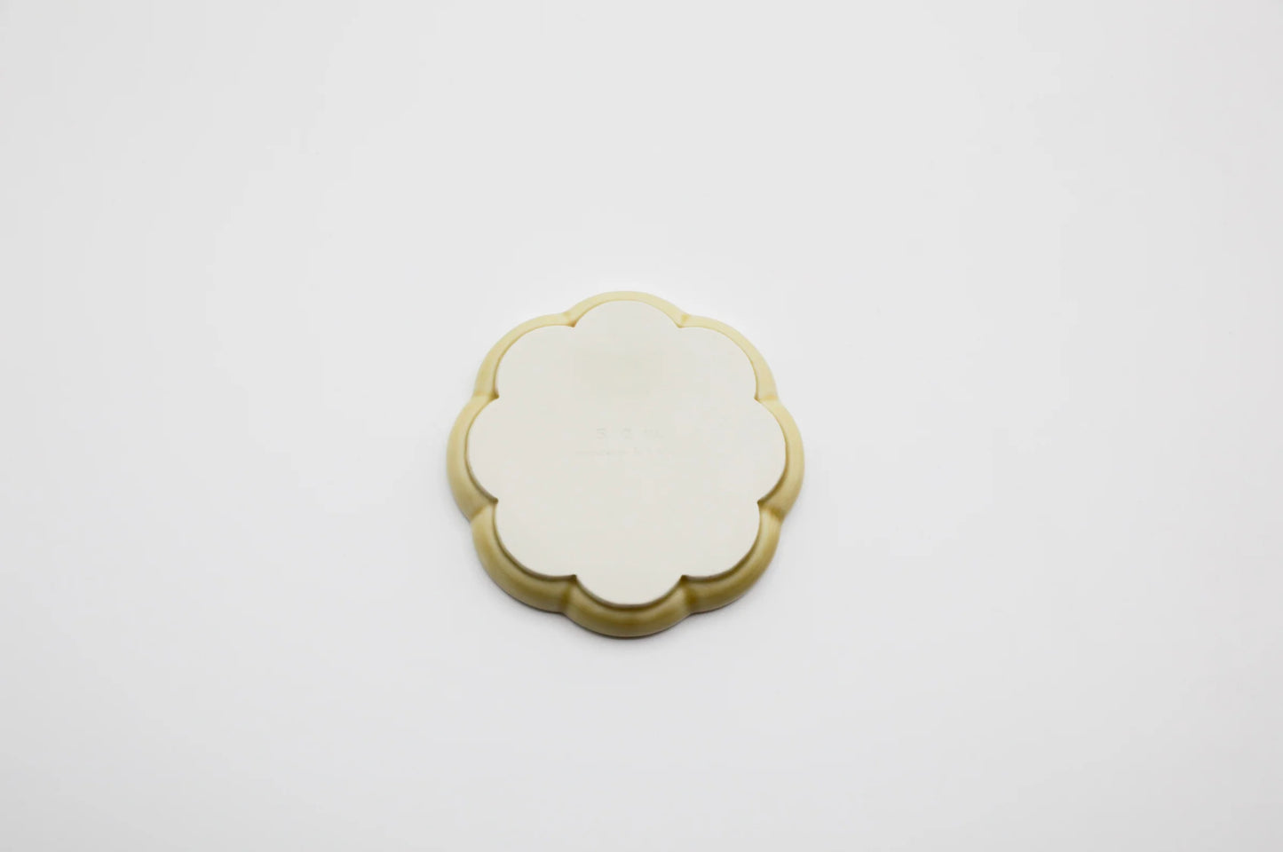 Hibi Seto Tray Flower Oribe Yellow