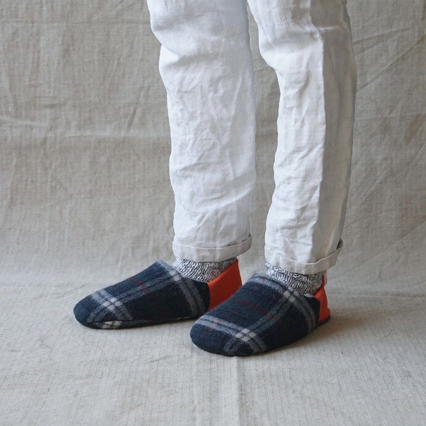 Merippa Shaggy Tartan x Quilted Boa Japanese Slippers