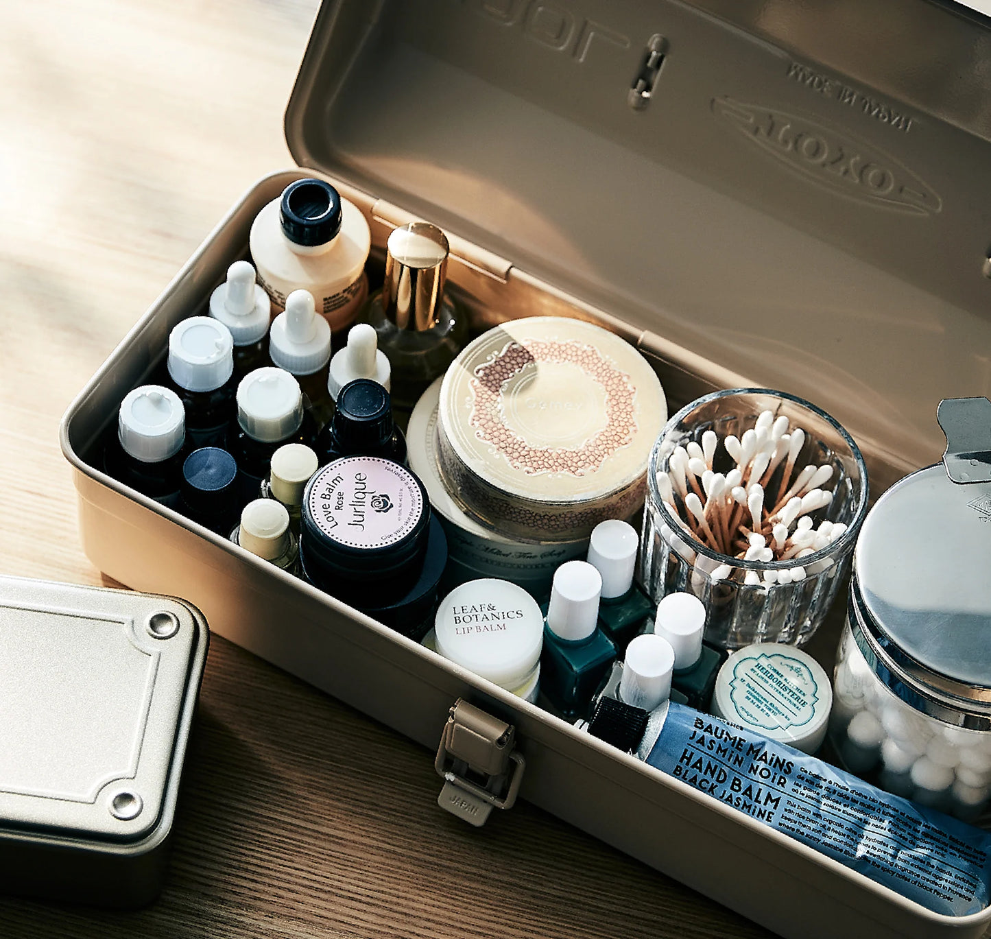 Toyo Steel T-190 Living Coral Toolbox